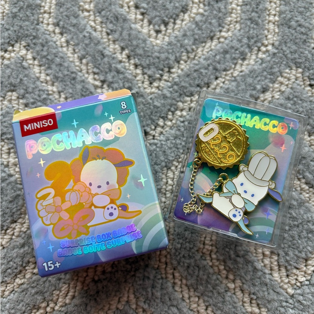 Pochacco surprise blind box badge
